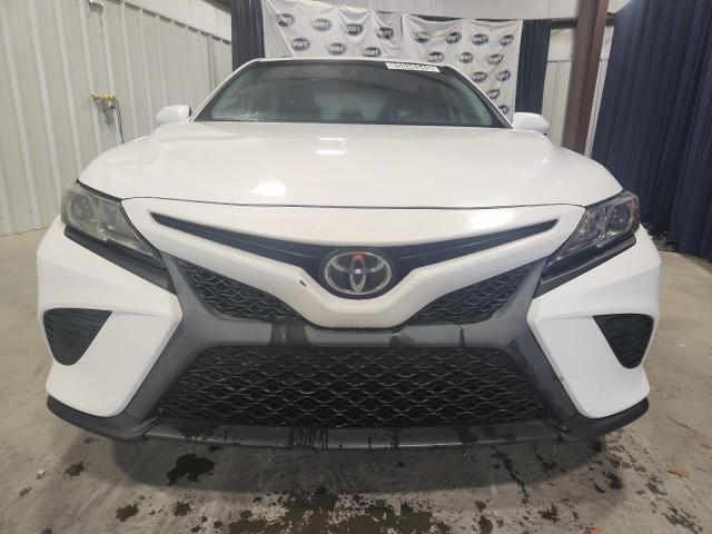 4T1B11HK8KU827110 - 2019 TOYOTA CAMRY L WHITE photo 5