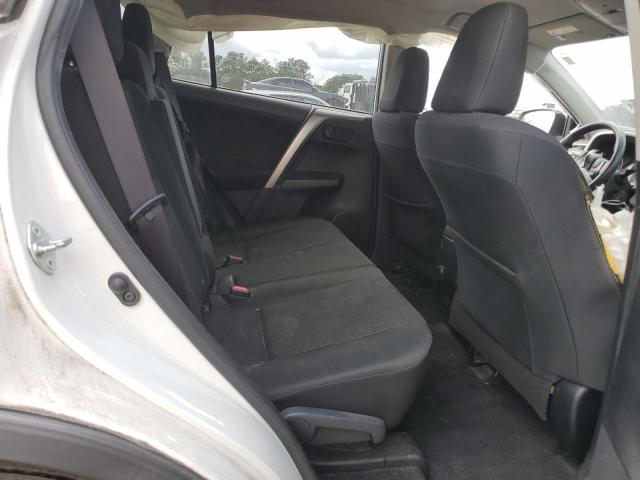 JTMZFREV8JJ749106 - 2018 TOYOTA RAV4 LE თეთრი ფოტო 11