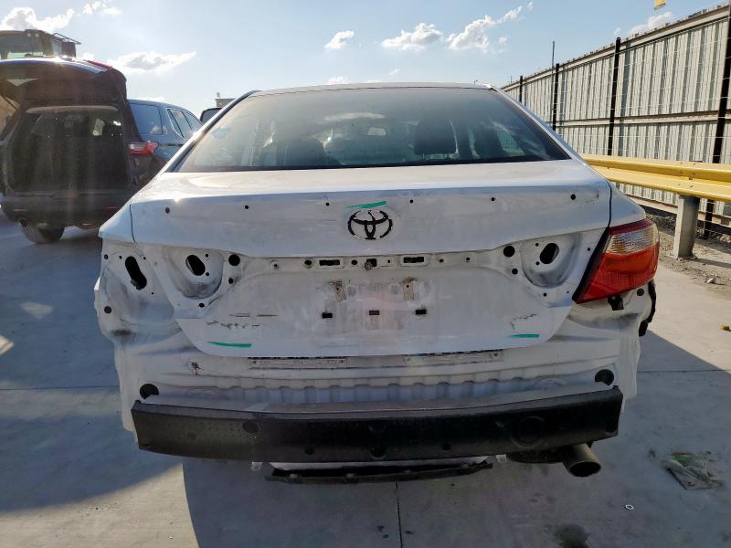 4T1BF1FK7HU695390 - 2017 TOYOTA CAMRY LE WHITE photo 6