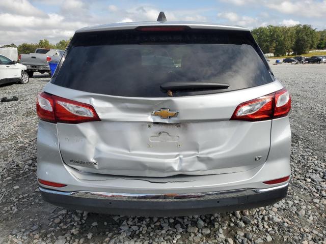 2GNAXJEV5J6301163 - 2018 CHEVROLET EQUINOX LT Silber Foto 6