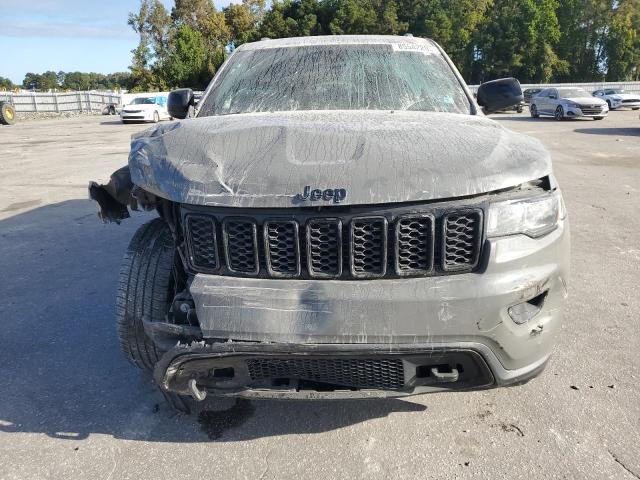 1C4RJFAG4KC750392 - 2019 JEEP GRAND CHEROKEE LAREDO Grau Foto 5
