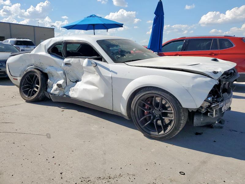 2C3CDZFJ5KH574117 - 2019 DODGE CHALLENGER R/T SCAT PACK WHITE photo 4