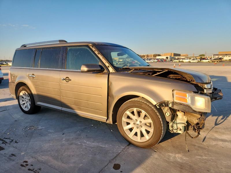 2FMGK5CC6CBD05643 - 2012 FORD FLEX SEL BROWN photo 4