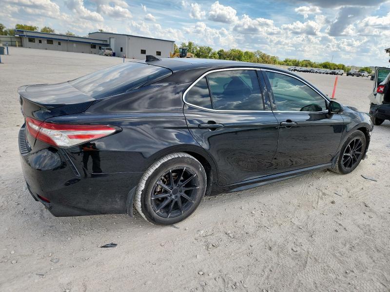 4T1B61HK2JU153343 - 2018 TOYOTA CAMRY XSE შავი ფოტო 3