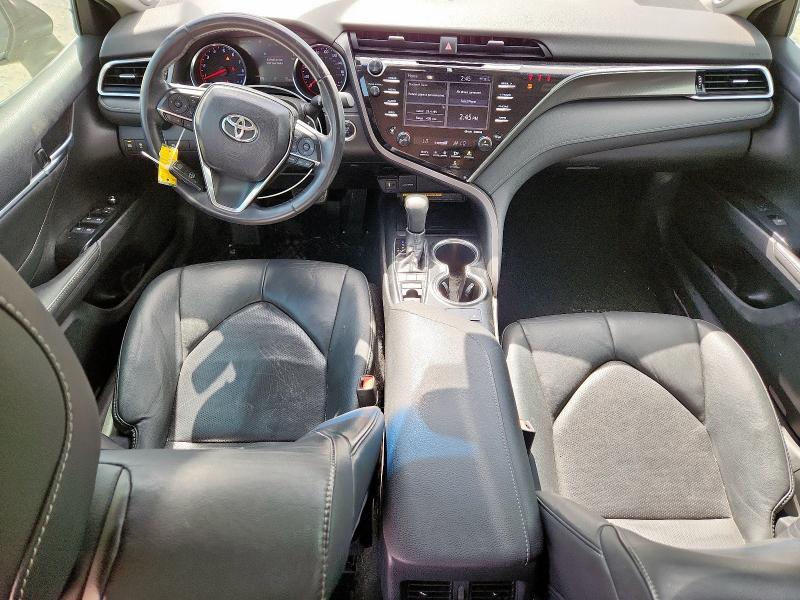 4T1B61HK2JU153343 - 2018 TOYOTA CAMRY XSE შავი ფოტო 8