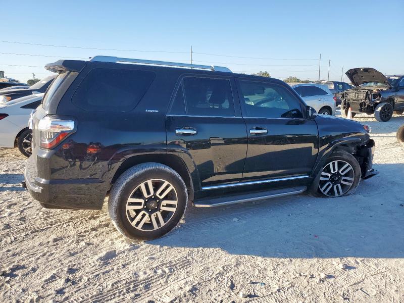 JTEZU5JR8F5106693 - 2015 TOYOTA 4RUNNER SR5 BLACK photo 3