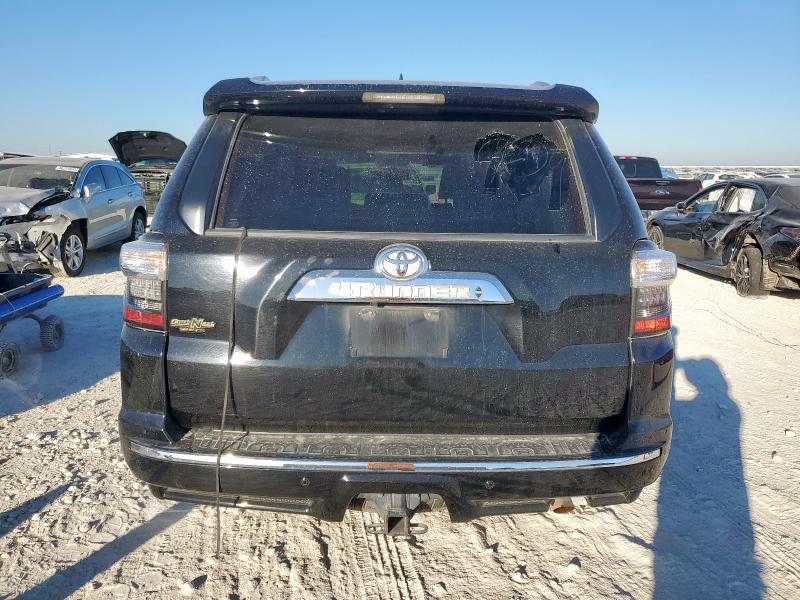 JTEZU5JR8F5106693 - 2015 TOYOTA 4RUNNER SR5 BLACK photo 6