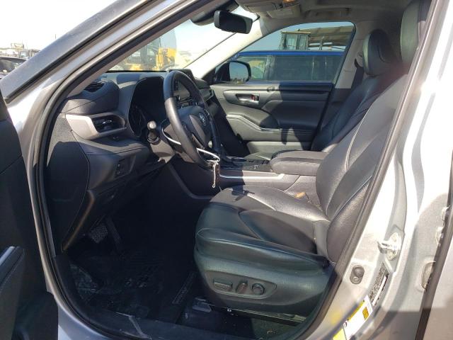 5TDGZRAHXLS500276 - 2020 TOYOTA HIGHLANDER XLE SILVER photo 7