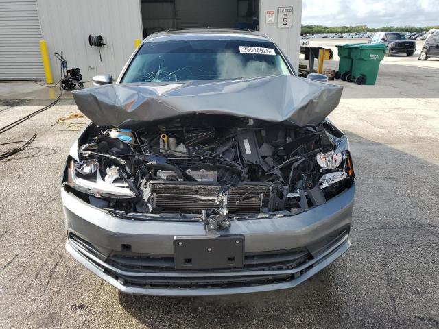 3VWDB7AJ1HM336970 - 2017 VOLKSWAGEN JETTA SE Մոխրագույն լուսանկար 5