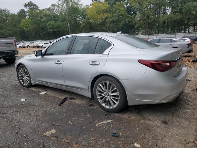JN1EV7AP4JM356556 - 2018 INFINITI Q50 LUXE Srebrny zdjęcie 2