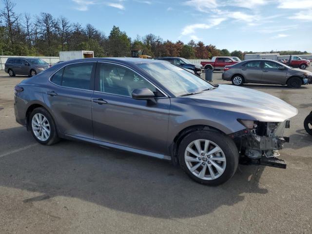 4T1C11BK6PU073631 - 2023 TOYOTA CAMRY LE GRAY photo 4