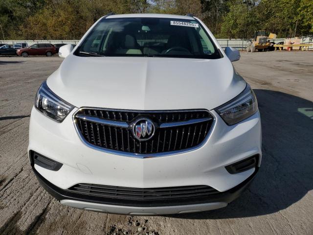 KL4CJASBXKB803138 - 2019 BUICK ENCORE PREFERRED WHITE photo 5