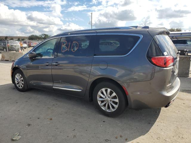 2C4RC1BG6JR317903 - 2018 CHRYSLER PACIFICA TOURING L GRAY photo 2