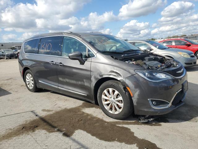 2C4RC1BG6JR317903 - 2018 CHRYSLER PACIFICA TOURING L GRAY photo 4
