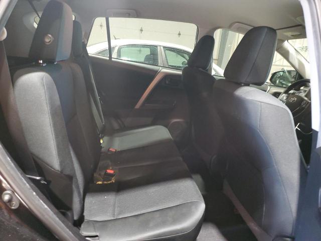 2T3BFREV5JW732475 - 2018 TOYOTA RAV4 LE Czarny zdjęcie 11
