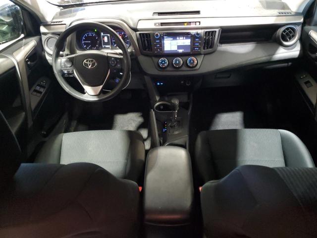 2T3BFREV5JW732475 - 2018 TOYOTA RAV4 LE Czarny zdjęcie 8