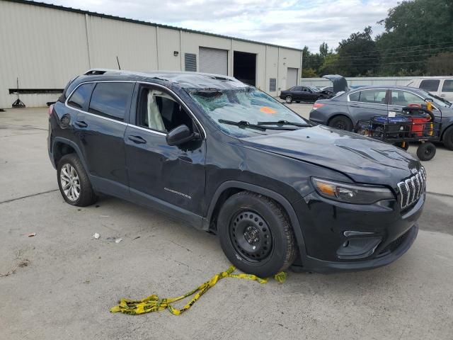 1C4PJLCB2KD123210 - 2019 JEEP CHEROKEE LATITUDE BLACK photo 4