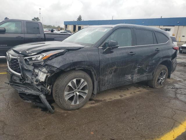 2020 TOYOTA HIGHLANDER XLE, 