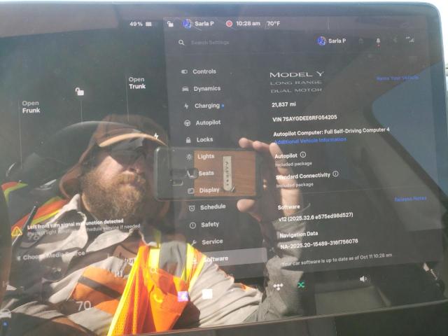 7SAYGDEE6RF054205 - 2024 TESLA MODEL Y Черный фото 9