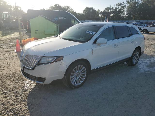 2012 LINCOLN MKT, 
