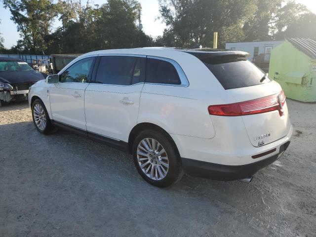 2LMHJ5FR6CBL52974 - 2012 LINCOLN MKT أبيض صورة 2