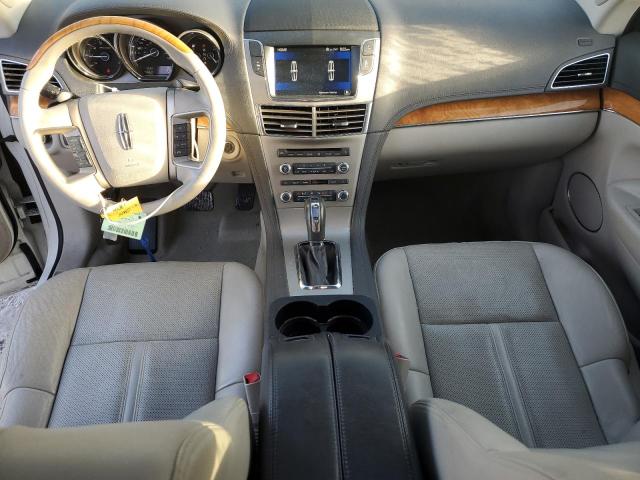 2LMHJ5FR6CBL52974 - 2012 LINCOLN MKT أبيض صورة 8