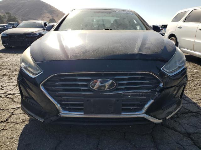 5NPE24AF5JH689631 - 2018 HYUNDAI SONATA SE შავი ფოტო 5
