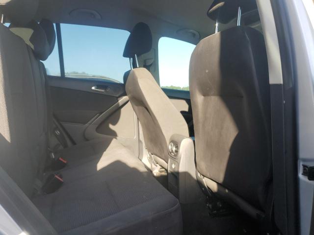 WVGAV3AX7EW521560 - 2014 VOLKSWAGEN TIGUAN S SILVER photo 11