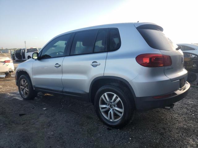 WVGAV3AX7EW521560 - 2014 VOLKSWAGEN TIGUAN S SILVER photo 2