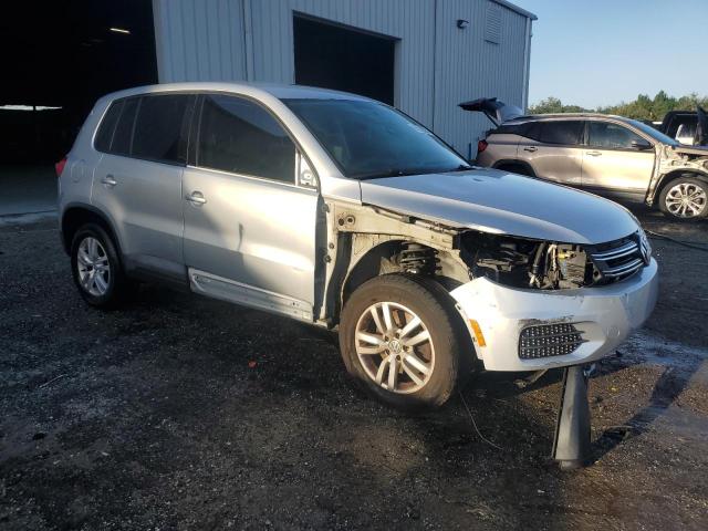 WVGAV3AX7EW521560 - 2014 VOLKSWAGEN TIGUAN S SILVER photo 4