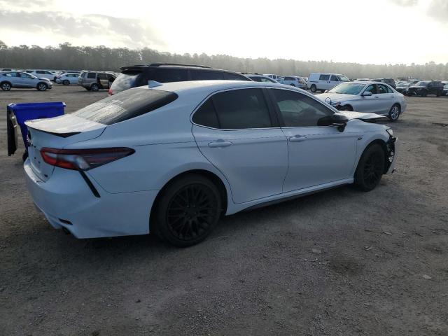 4T1T11AK8RU201310 - 2024 TOYOTA CAMRY SE NIGHT SHADE WHITE photo 3