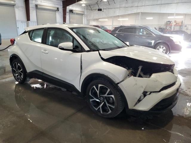 NMTKHMBX9JR036012 - 2018 TOYOTA C-HR XLE თეთრი ფოტო 4