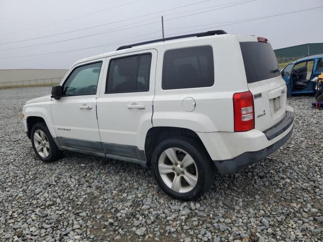 1J4NF1GB1BD166907 - 2011 JEEP PATRIOT SPORT WHITE photo 2