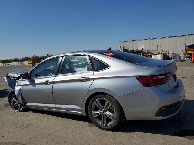 3VW7M7BU0RM083870 - 2024 VOLKSWAGEN JETTA SE SILVER photo 2