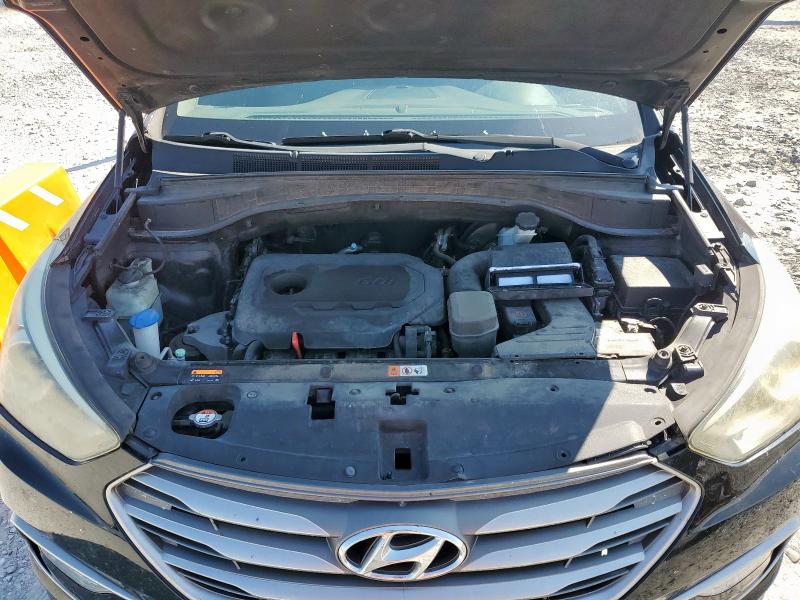 5NMZU3LB1HH018738 - 2017 HYUNDAI SANTA FE S BLACK photo 11