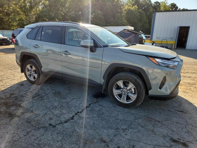 2T3W1RFV7NW192583 - 2022 TOYOTA RAV4 XLE WHITE photo 4