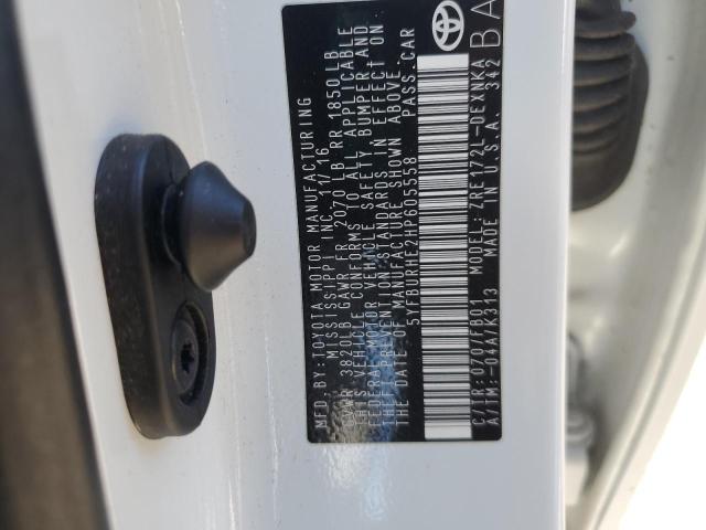 5YFBURHE2HP605558 - 2017 TOYOTA COROLLA L WHITE photo 12