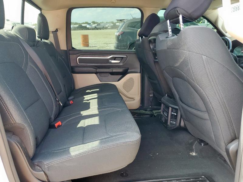 1C6SRFFT0MN807203 - 2021 RAM 1500 BIG HORN/LONE STAR WHITE photo 10