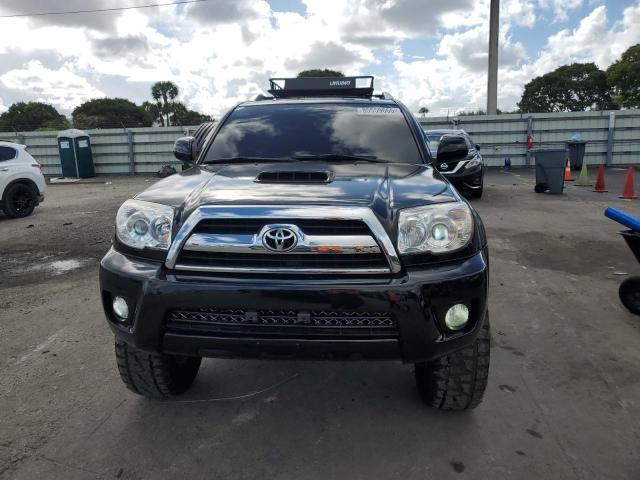 JTEZU14R768042634 - 2006 TOYOTA 4RUNNER SR5 BLACK photo 5