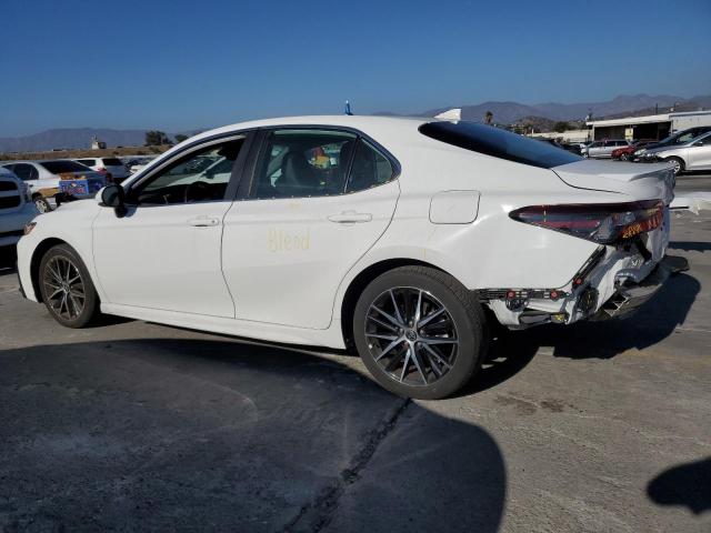 4T1T11AK5RU875544 - 2024 TOYOTA CAMRY SE NIGHT SHADE WHITE photo 2