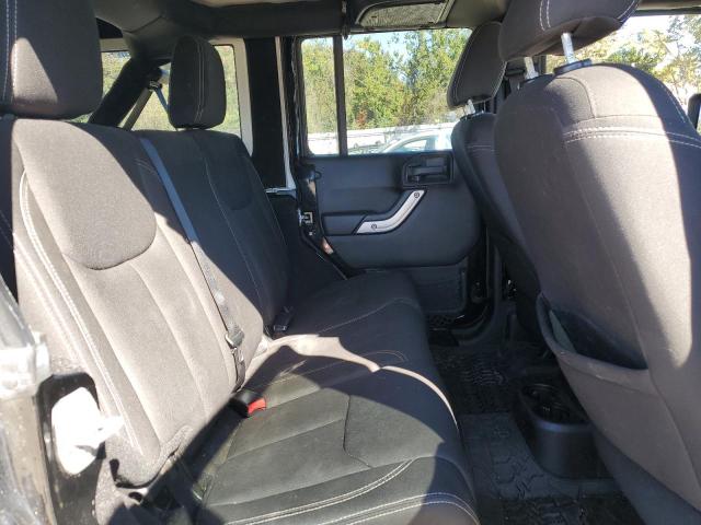 1C4BJWEG0GL103944 - 2016 JEEP WRANGLER U SAHARA Schwarz Foto 10
