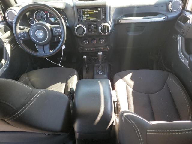 1C4BJWEG0GL103944 - 2016 JEEP WRANGLER U SAHARA Schwarz Foto 8