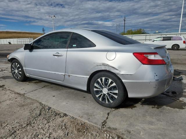 2HGFG12618H576007 - 2008 HONDA CIVIC LX SILVER photo 2