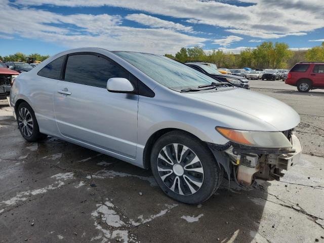 2HGFG12618H576007 - 2008 HONDA CIVIC LX SILVER photo 4