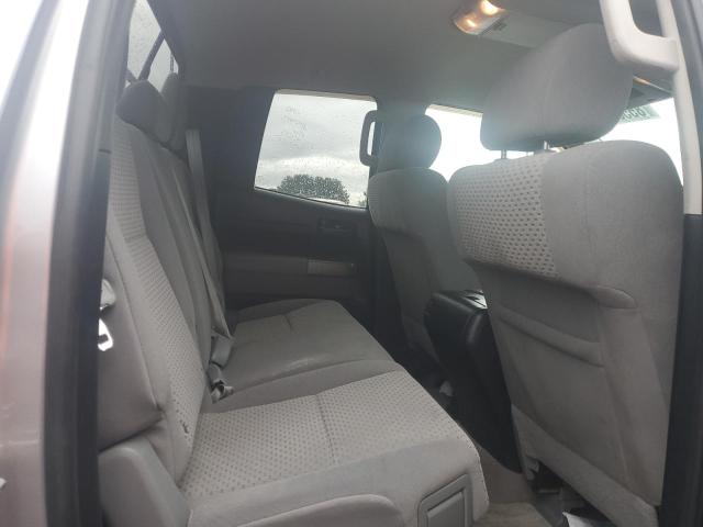 5TFUY5F19BX207729 - 2011 TOYOTA TUNDRA DOUBLE CAB SR5 SILVER photo 10