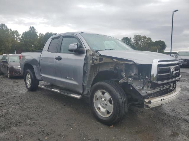 5TFUY5F19BX207729 - 2011 TOYOTA TUNDRA DOUBLE CAB SR5 SILVER photo 4