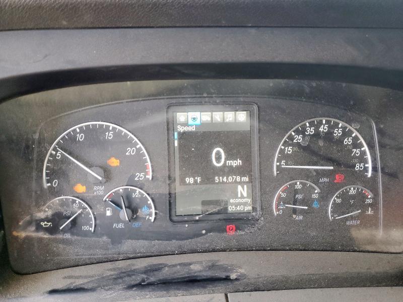 3AKJHHDV1LSLF6048 - 2020 FREIGHTLINER CASCADIA MAROON photo 8