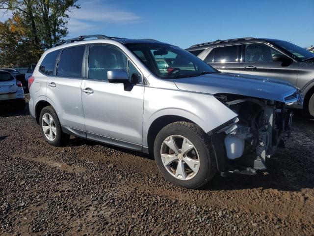 JF2SJADCXFH827029 - 2015 SUBARU FORESTER 2.5I PREMIUM 银色 照片 4