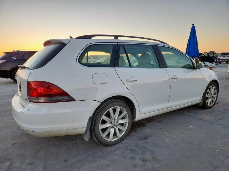 3VWTL8AJ6AM650182 - 2010 VOLKSWAGEN JETTA TDI أبيض صورة 3