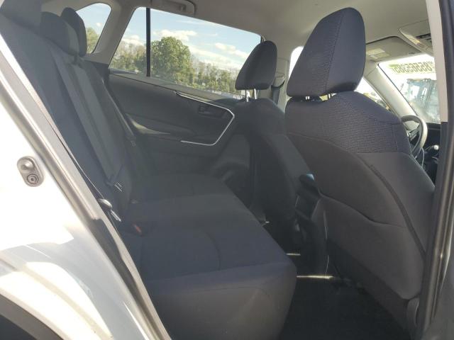 2T3H1RFV2KC008513 - 2019 TOYOTA RAV4 LE Белый фото 11